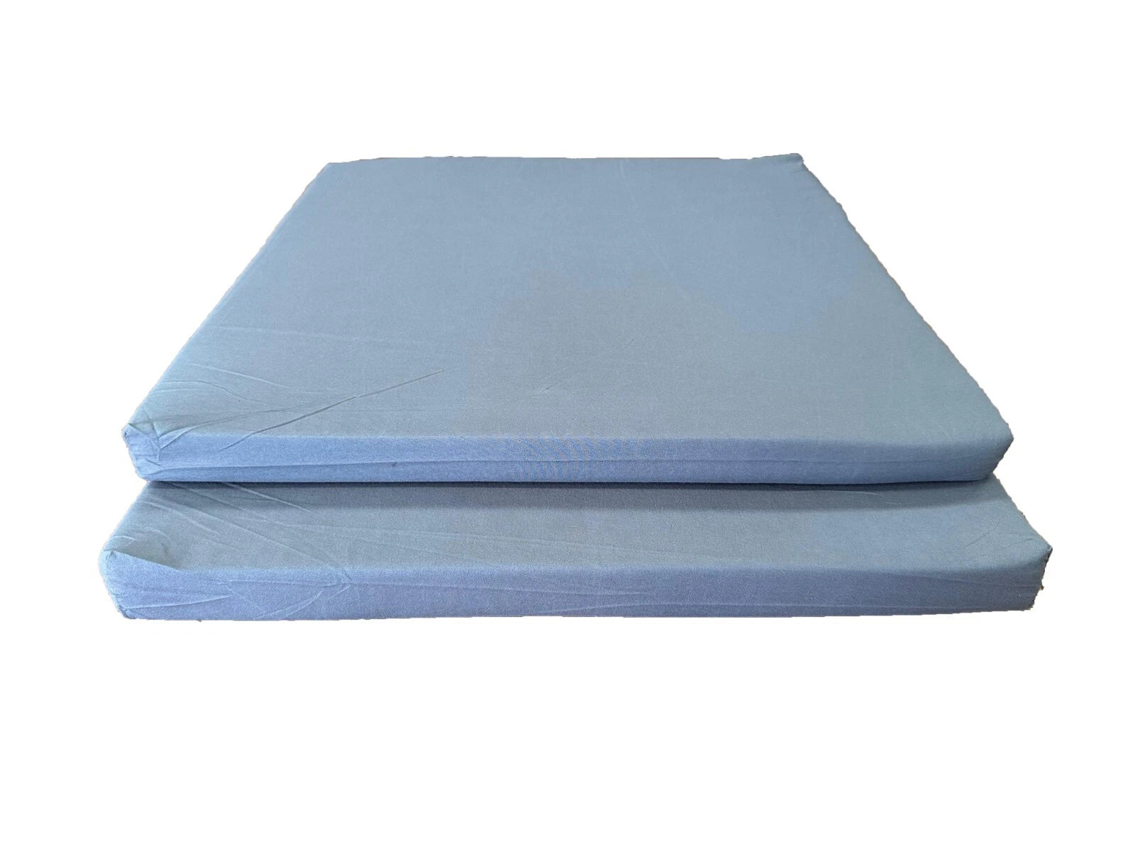 Outdoor seat pad with zipped polyester cover
